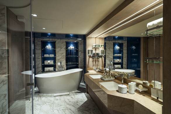 MSC Cruises MSC World Europa MSC Yacht Club Owners Suite YC4 - Ivan Sarfatti 3.jpg